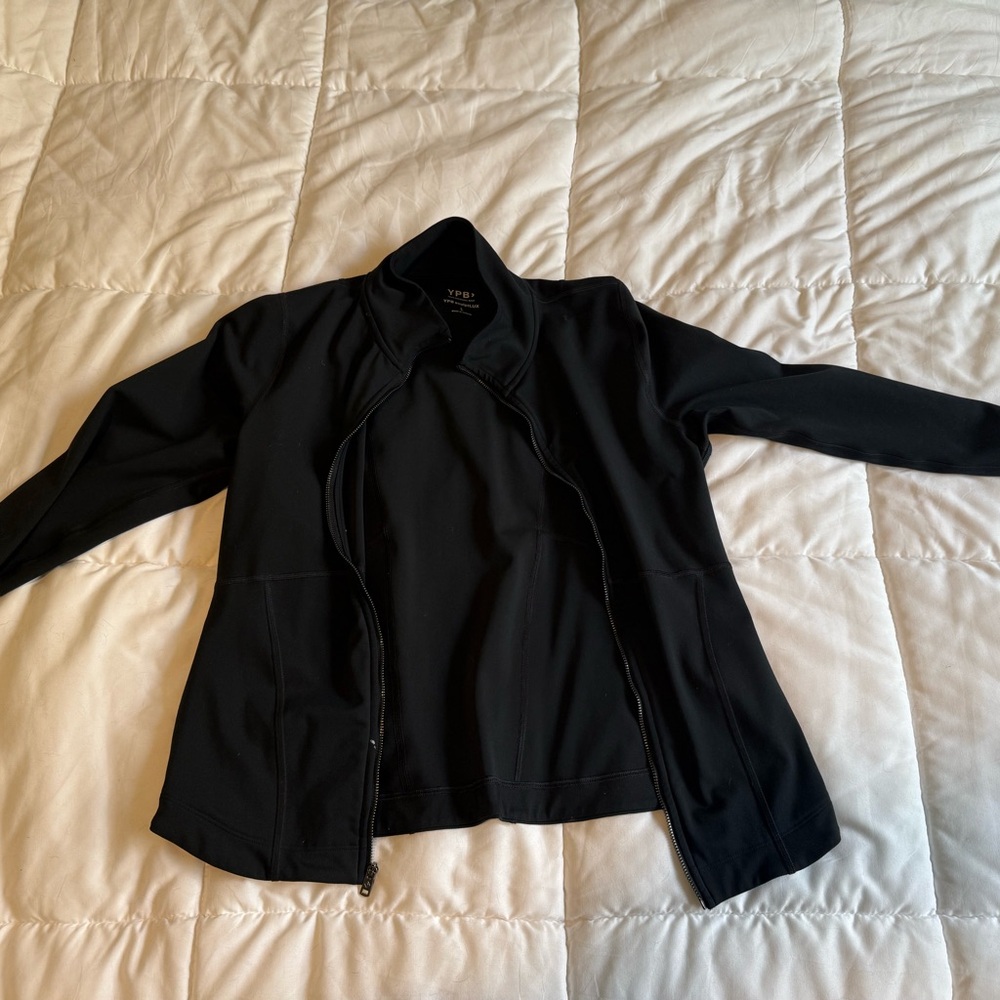 Women's Black Zip-Up Jacket -